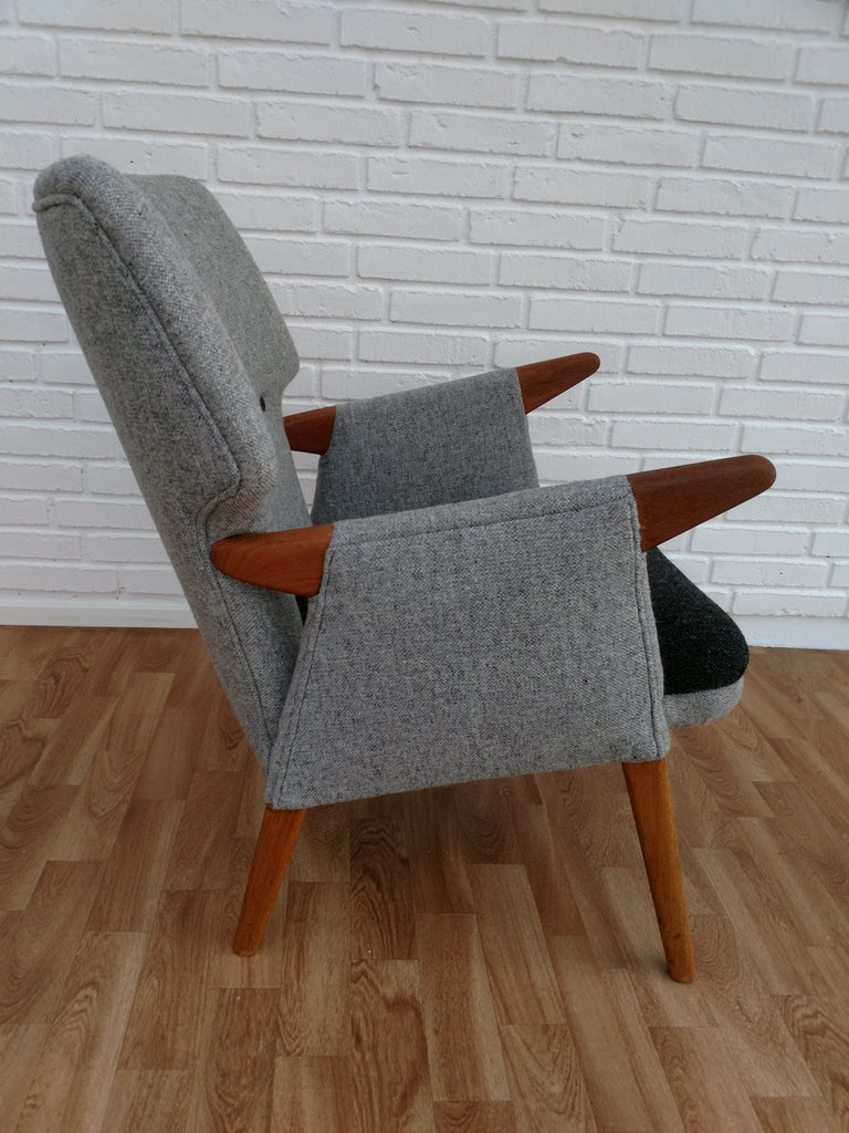 Dansk designet lænestol, KVADRAT stof